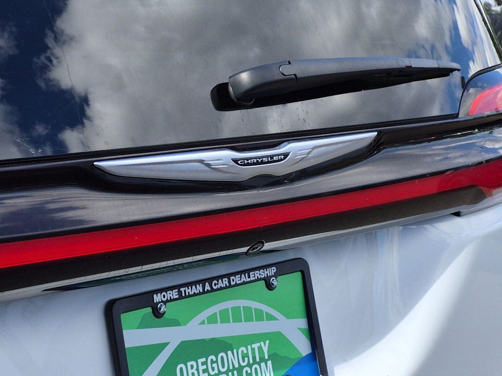 Thumbnail: 2024 Chrysler Pacifica - 7