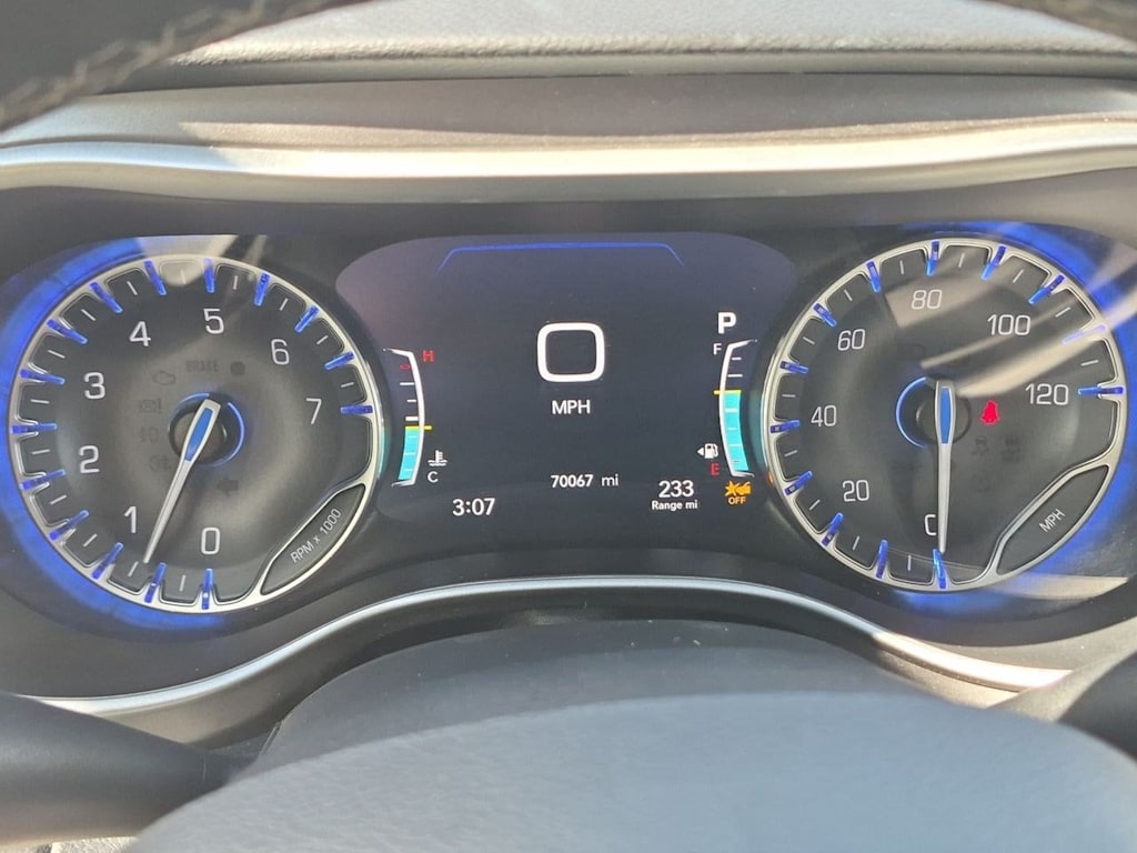 Thumbnail: 2024 Chrysler Pacifica - 17