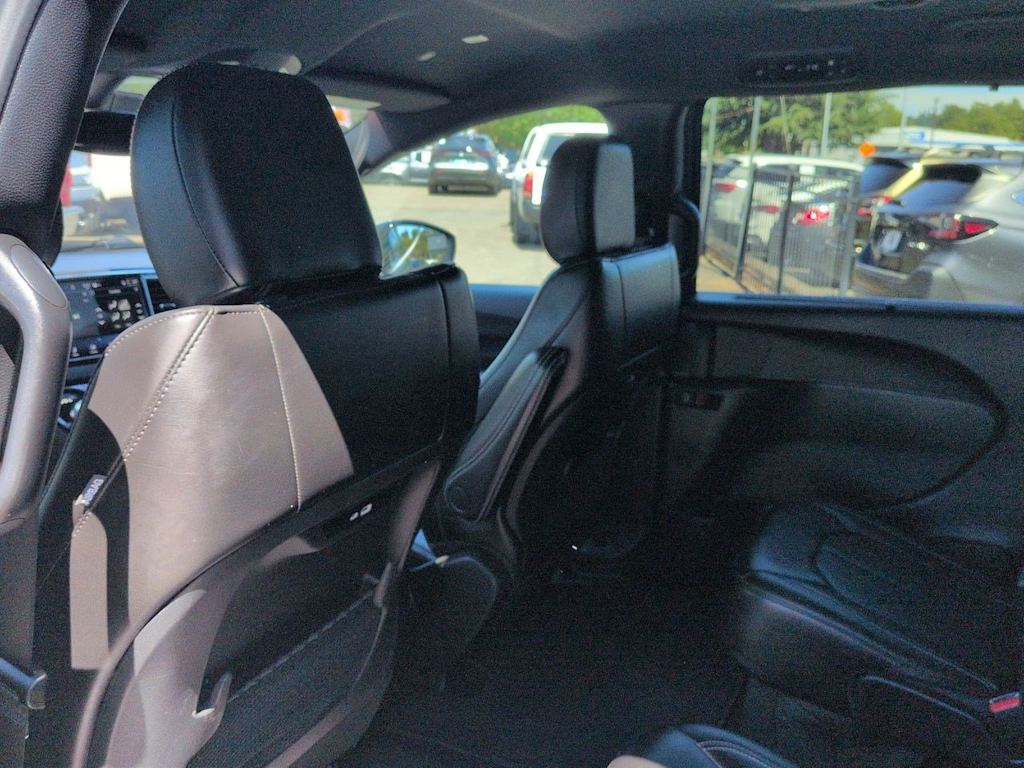 Thumbnail: 2025 Chrysler Pacifica - 12