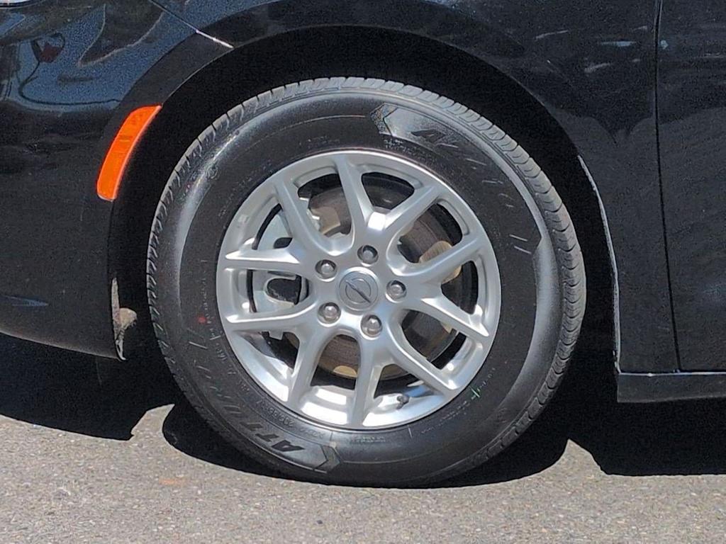 Thumbnail: 2025 Chrysler Pacifica - 8