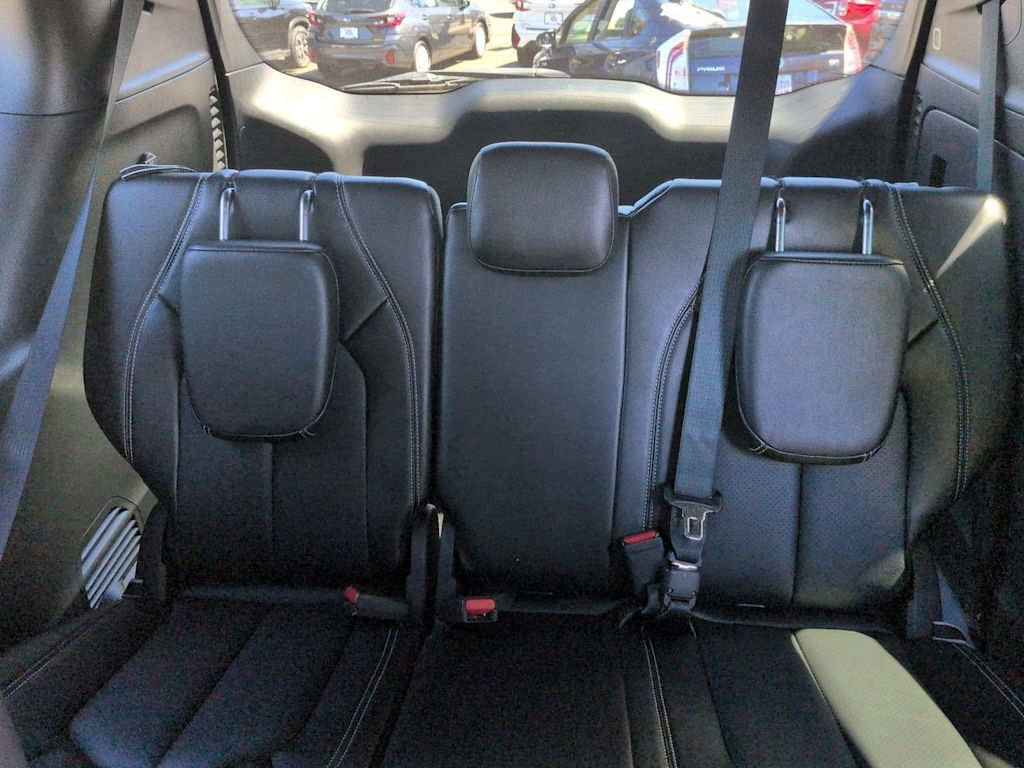 Thumbnail: 2025 Chrysler Pacifica - 36