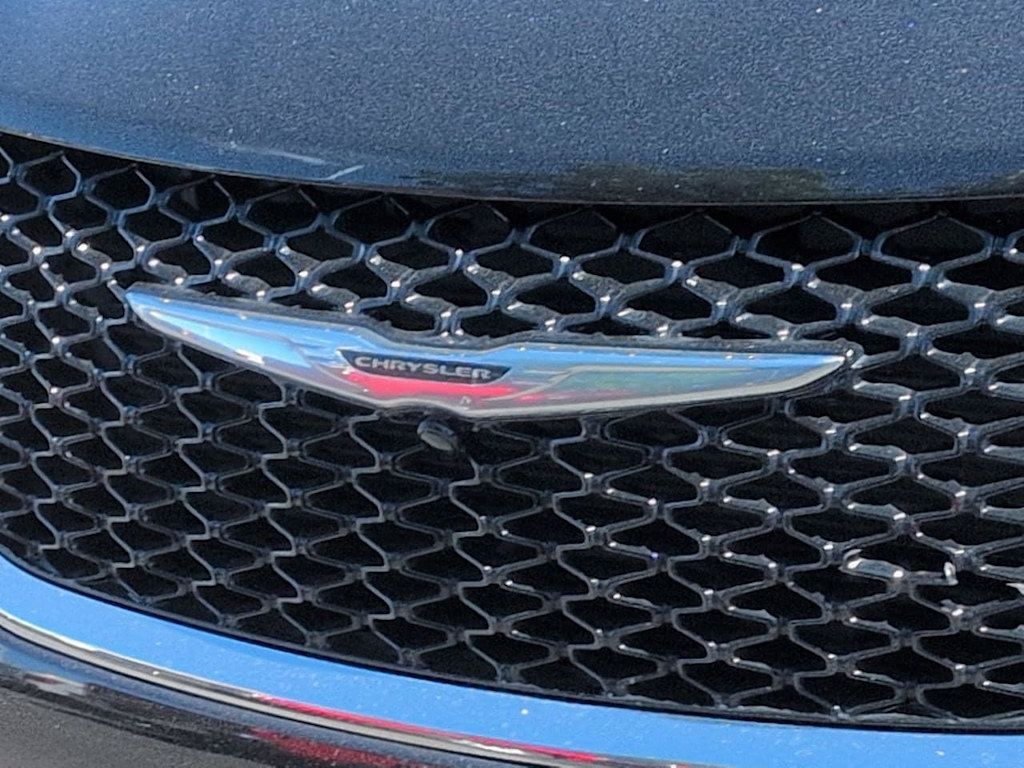 Thumbnail: 2025 Chrysler Pacifica - 7