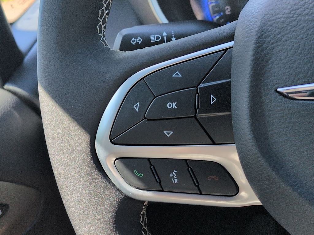 Thumbnail: 2025 Chrysler Pacifica - 27