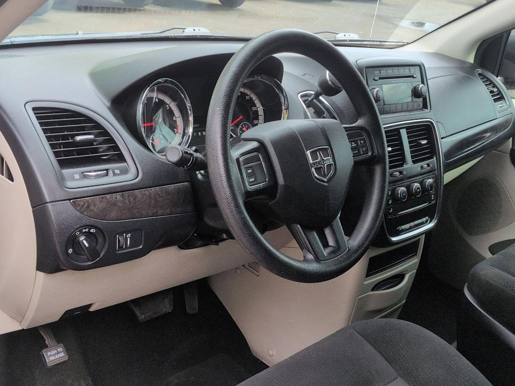 Thumbnail: 2015 Dodge Grand Caravan - 2