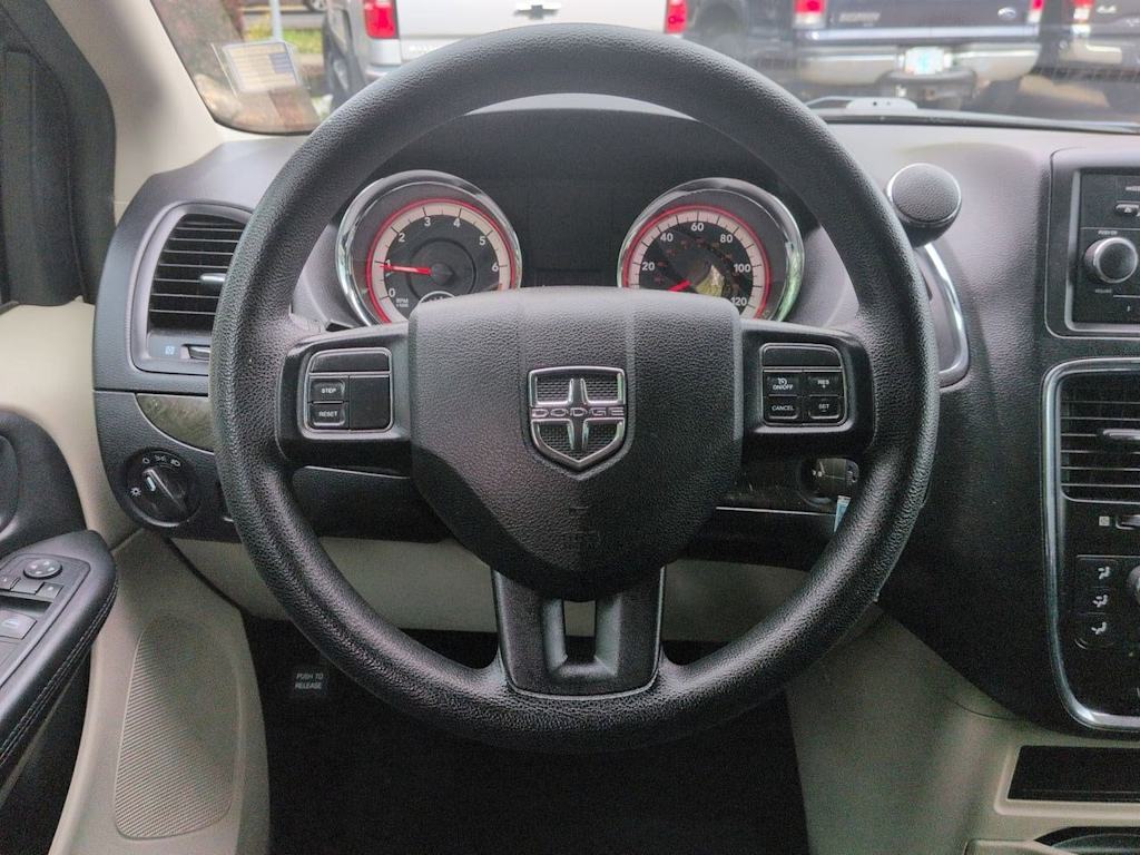 Thumbnail: 2015 Dodge Grand Caravan - 14