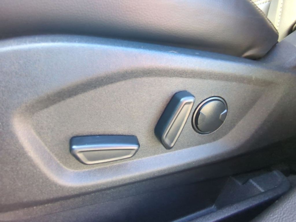 Thumbnail: 2024 Ford Edge - 27