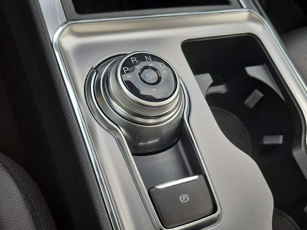 Thumbnail: 2022 Ford Edge - 37