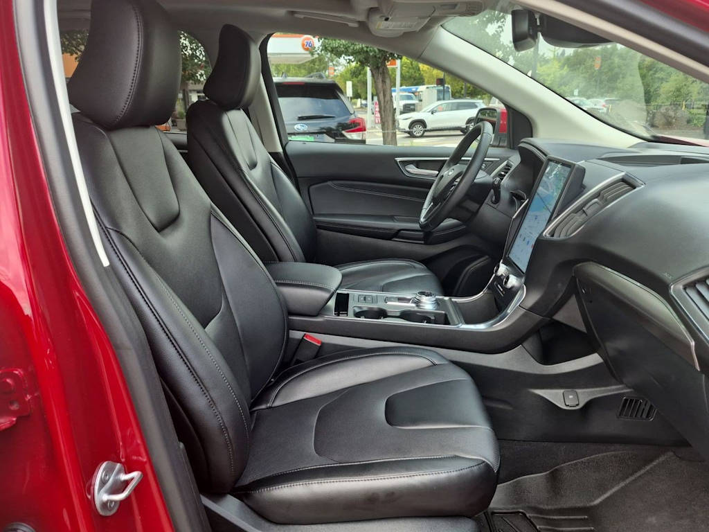 Thumbnail: 2022 Ford Edge - 10