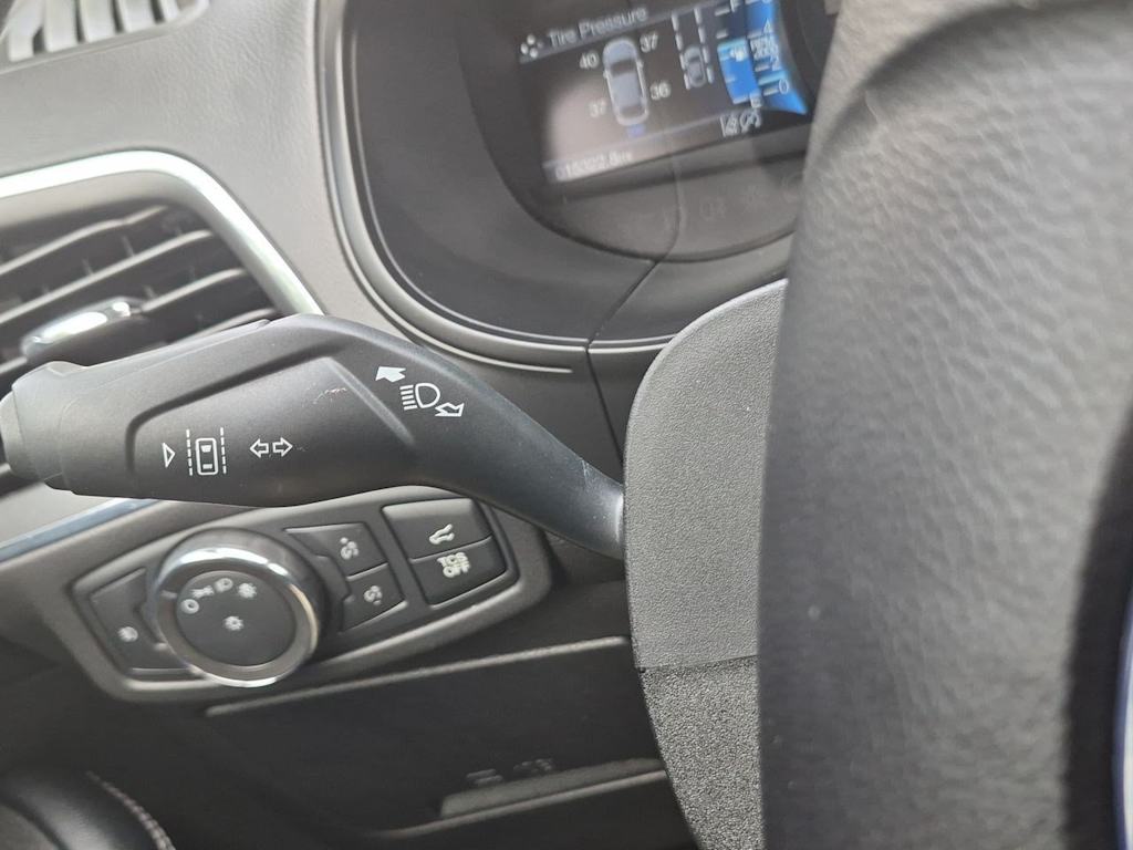 Thumbnail: 2022 Ford Edge - 32