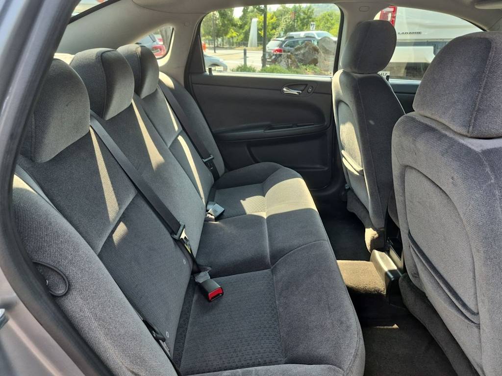 Thumbnail: 2006 Chevrolet Impala - 27
