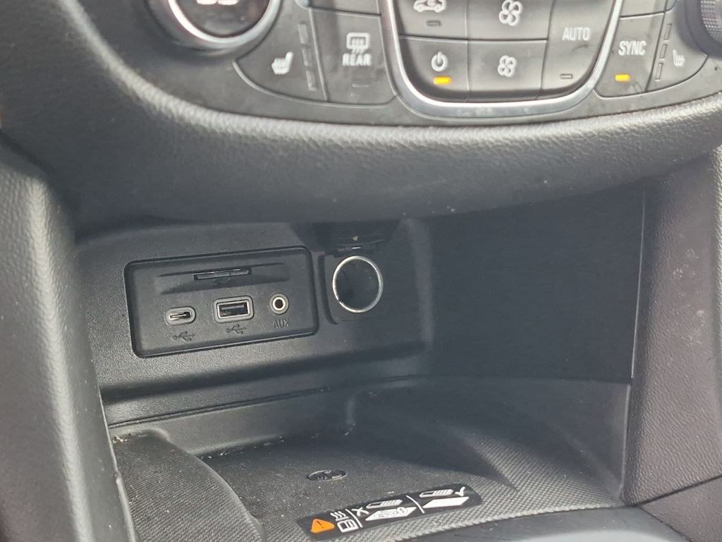 Thumbnail: 2019 Chevrolet Equinox - 35