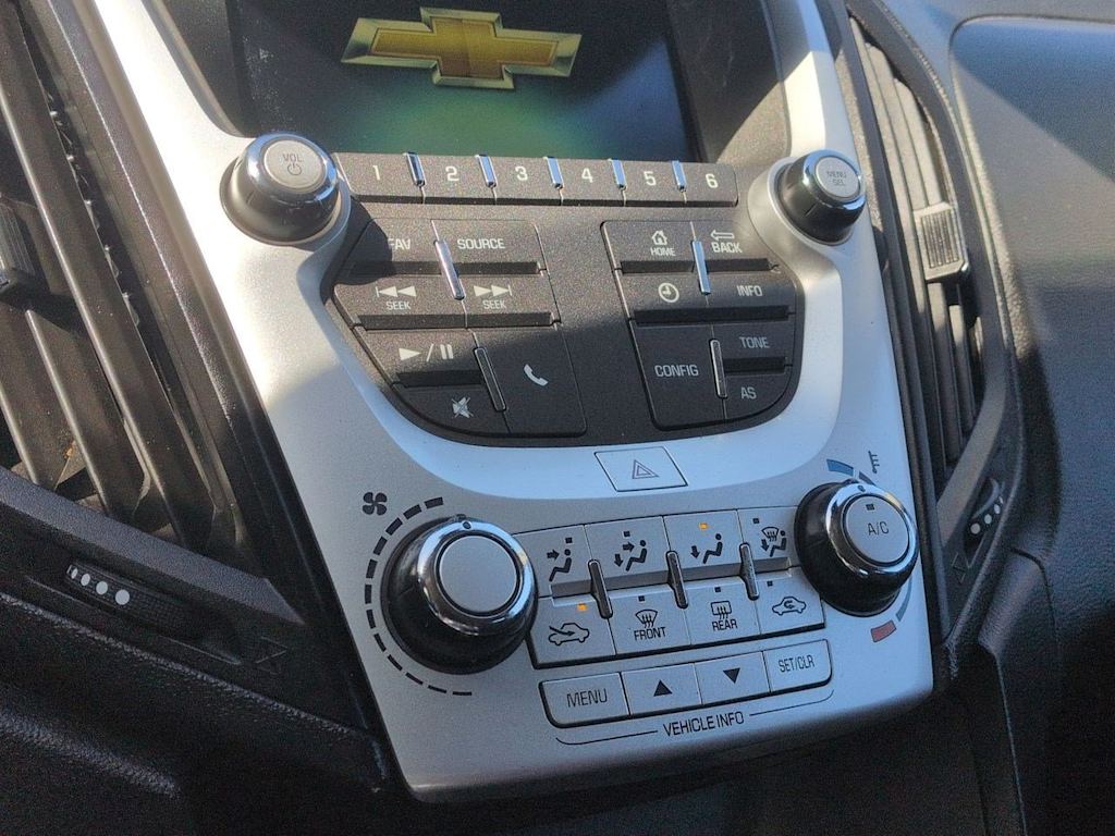 Thumbnail: 2016 Chevrolet Equinox - 31