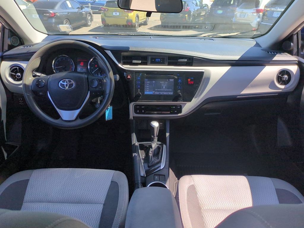 Thumbnail: 2019 Toyota Corolla - 10
