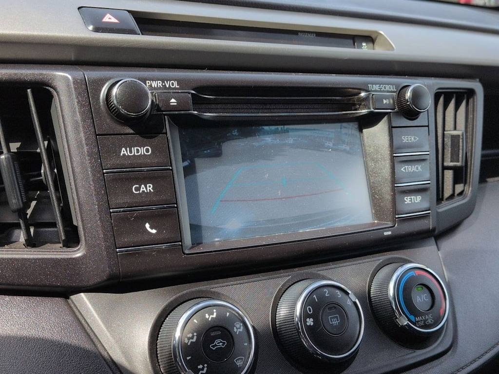 Thumbnail: 2016 Toyota RAV4 - 31