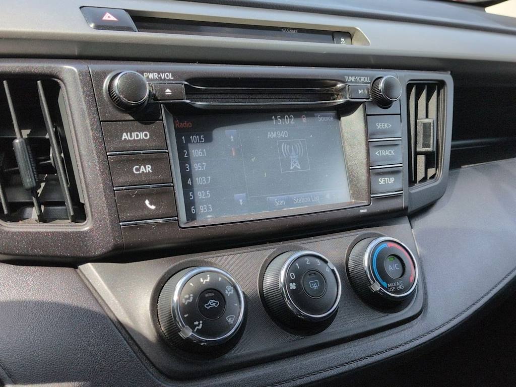 Thumbnail: 2016 Toyota RAV4 - 30