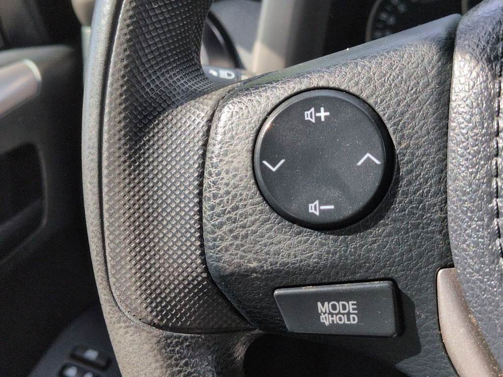 Thumbnail: 2016 Toyota RAV4 - 27