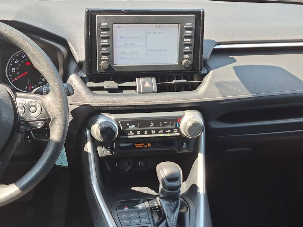 Thumbnail: 2019 Toyota RAV4 - 14