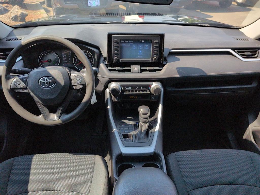 Thumbnail: 2021 Toyota RAV4 - 9