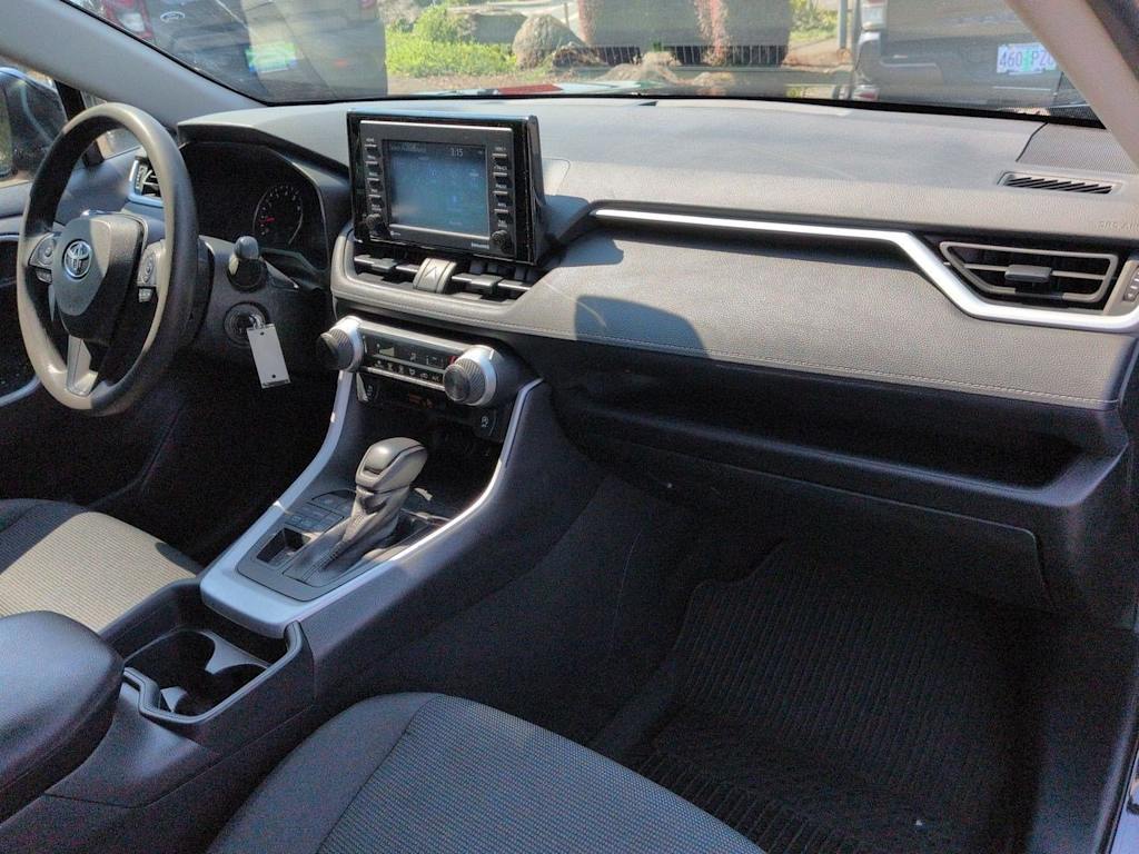 Thumbnail: 2021 Toyota RAV4 - 13