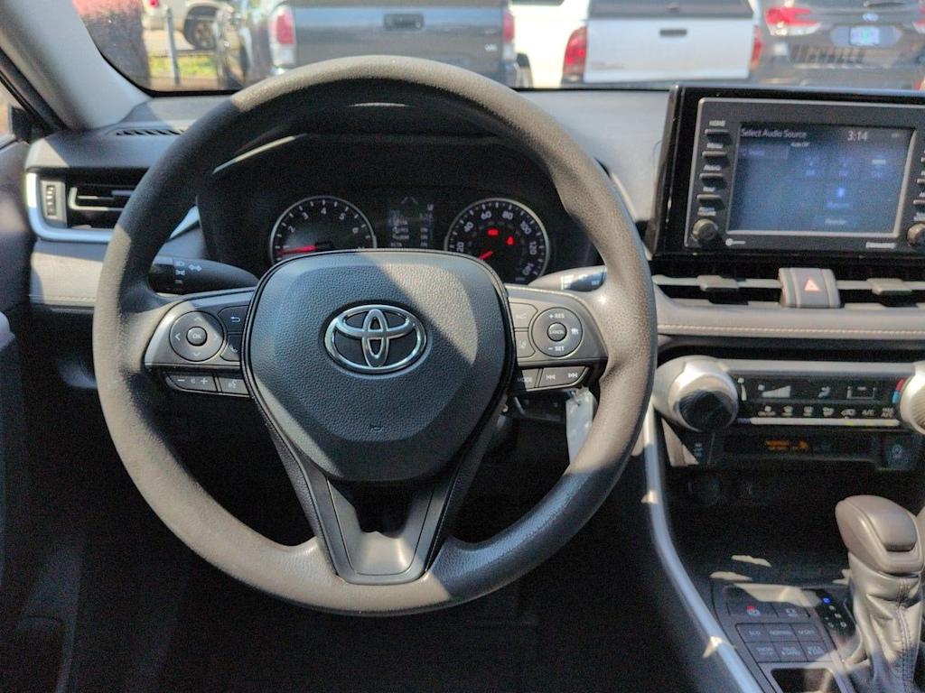 Thumbnail: 2021 Toyota RAV4 - 14