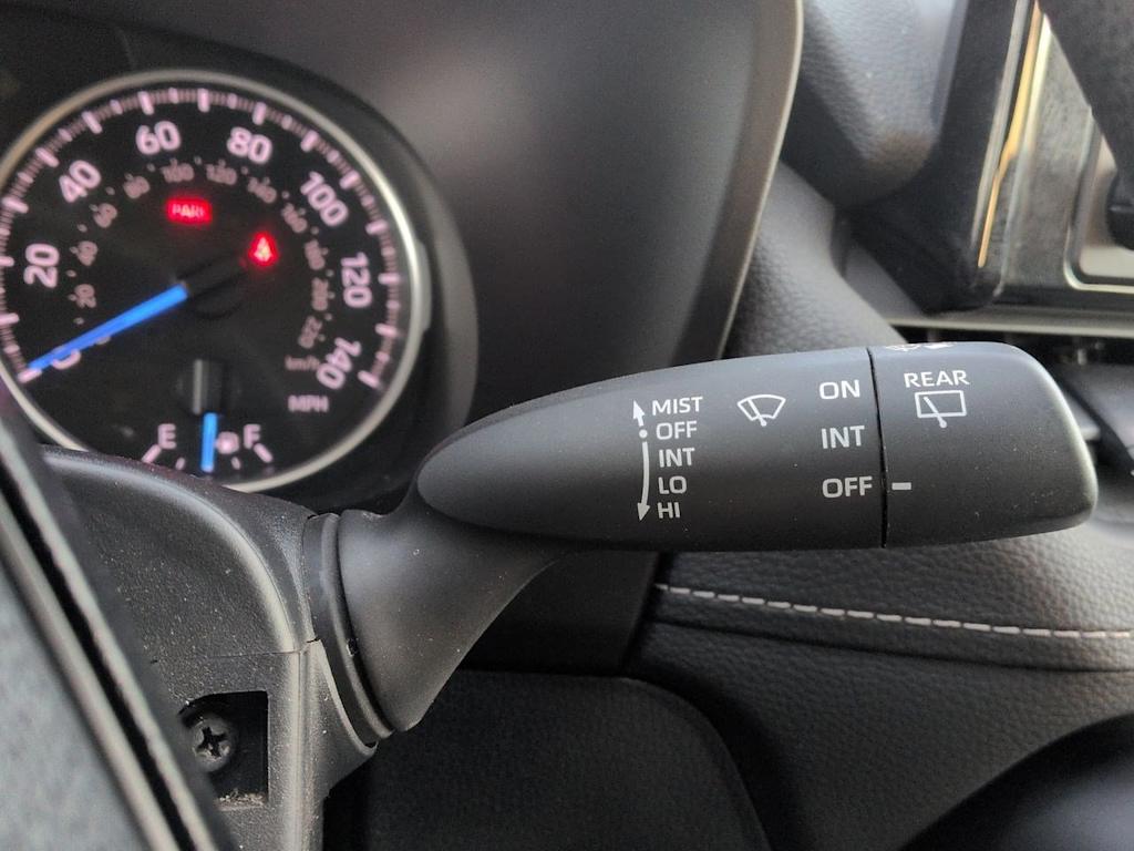 Thumbnail: 2019 Toyota RAV4 - 17