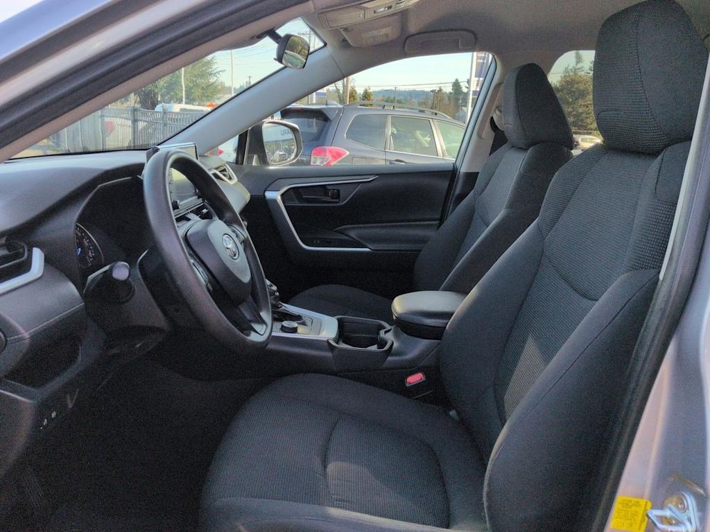 Thumbnail: 2019 Toyota RAV4 - 11