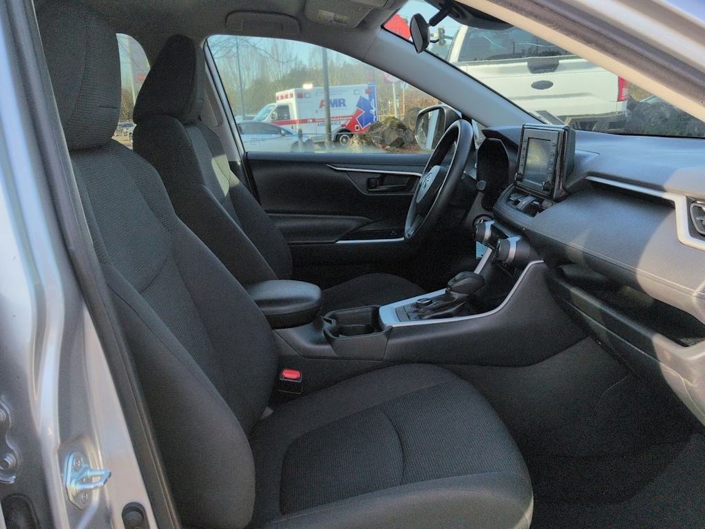 Thumbnail: 2019 Toyota RAV4 - 12