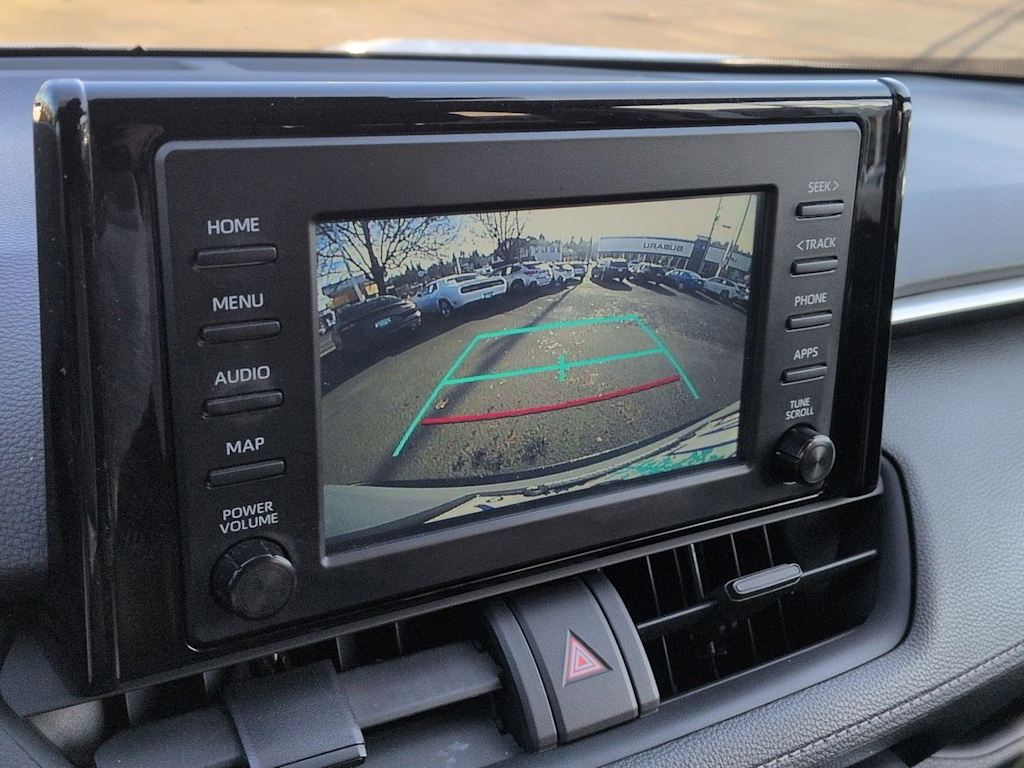 Thumbnail: 2019 Toyota RAV4 - 34