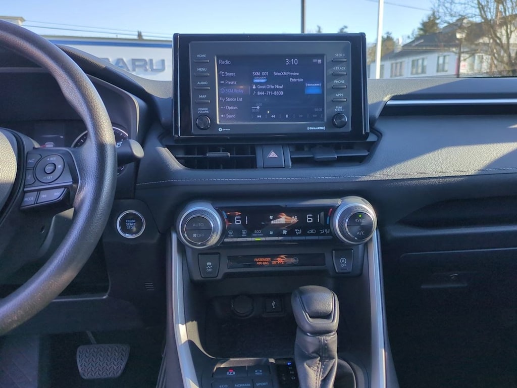 2022 Toyota RAV4 XLE 15