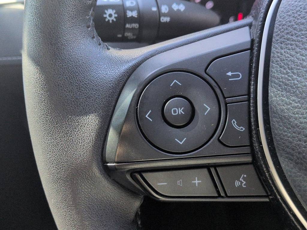 Thumbnail: 2021 Toyota RAV4 - 30
