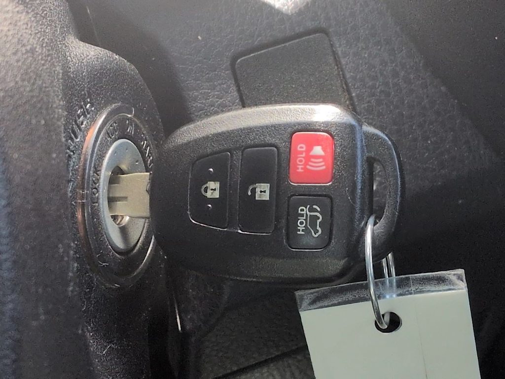 Thumbnail: 2017 Toyota RAV4 - 35