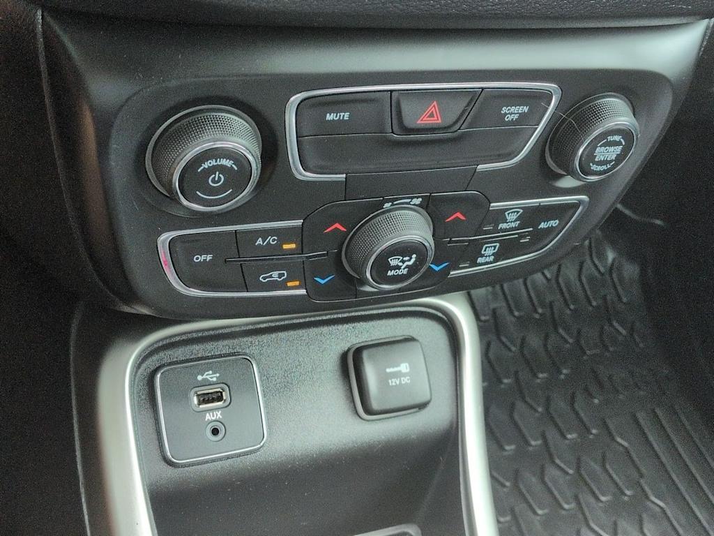 Thumbnail: 2018 Jeep Compass - 35