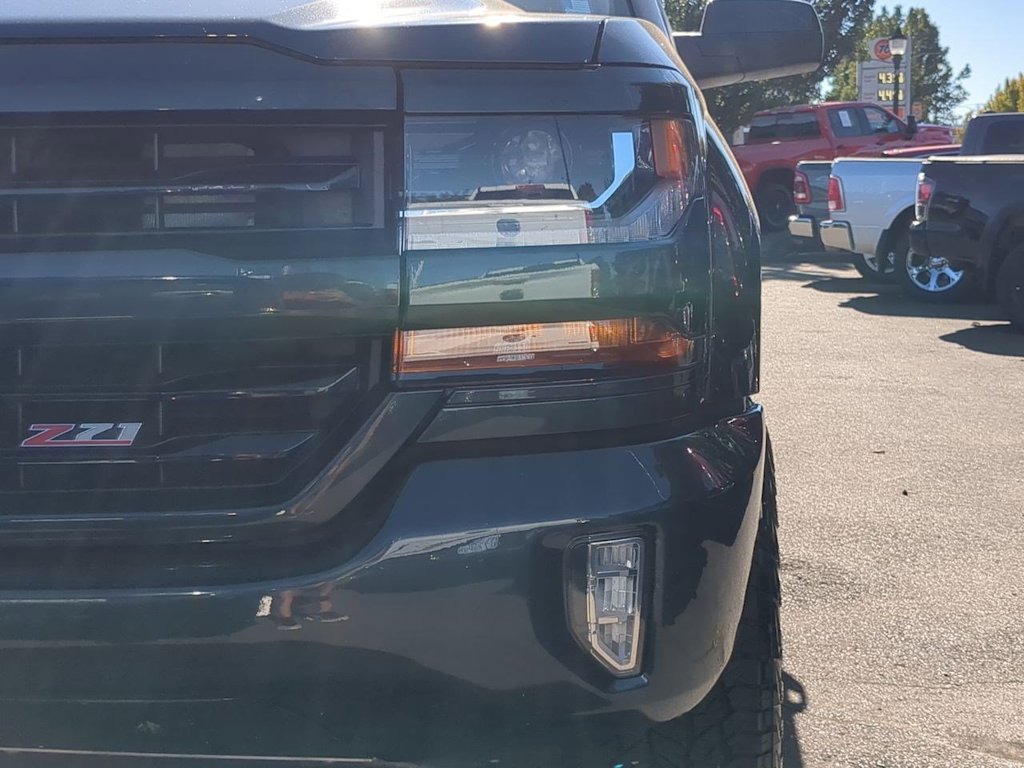 Thumbnail: 2018 Chevrolet Silverado 1500 - 28