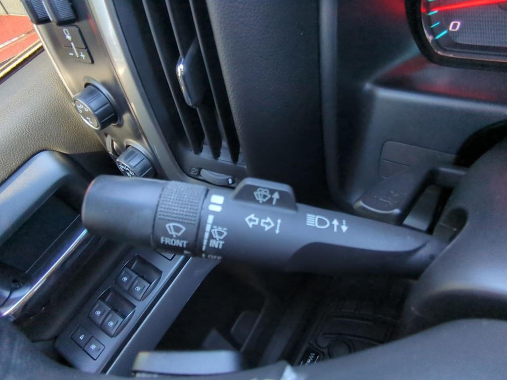 Thumbnail: 2018 Chevrolet Silverado 1500 - 35