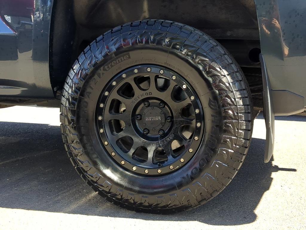 Thumbnail: 2018 Chevrolet Silverado 1500 - 8