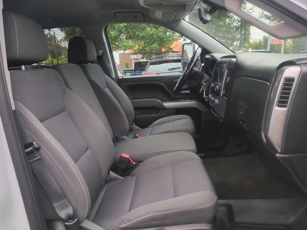 Thumbnail: 2018 Chevrolet Silverado 1500 - 12