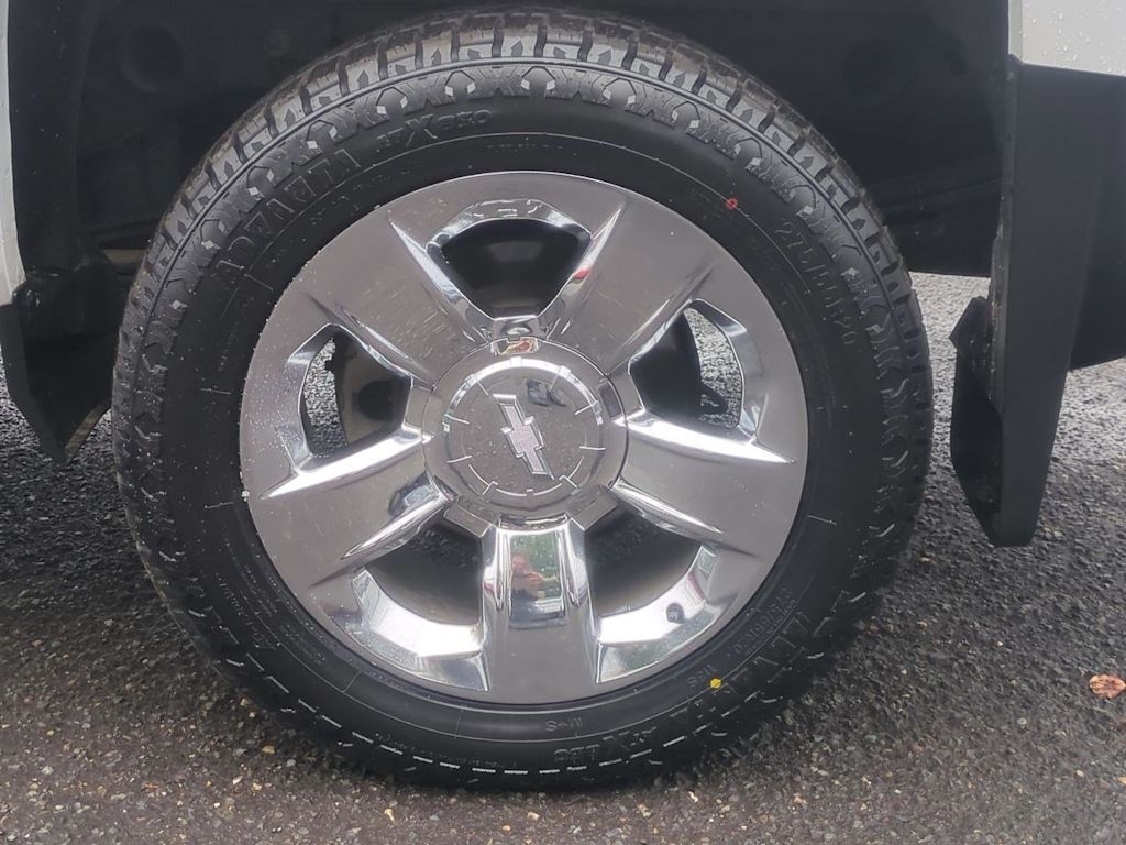 Thumbnail: 2018 Chevrolet Silverado 1500 - 8