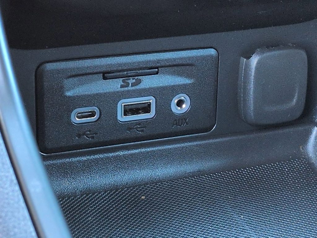 Thumbnail: 2022 GMC Terrain - 37