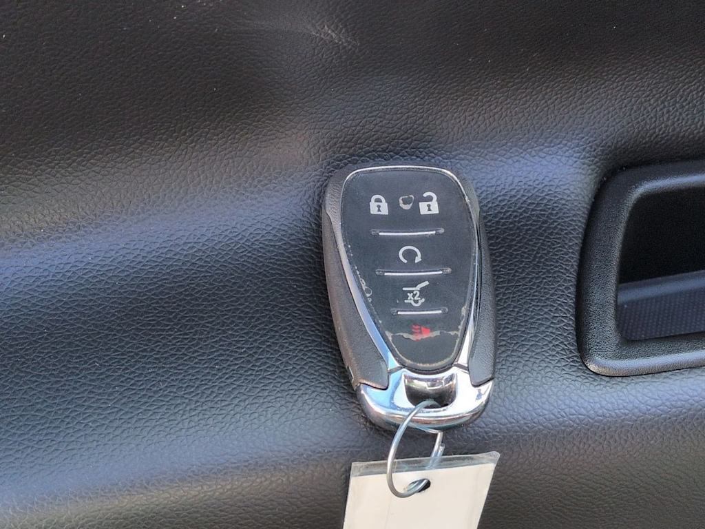 Thumbnail: 2019 Chevrolet Equinox - 19