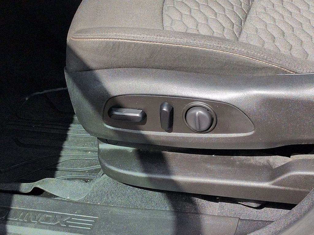 Thumbnail: 2019 Chevrolet Equinox - 27