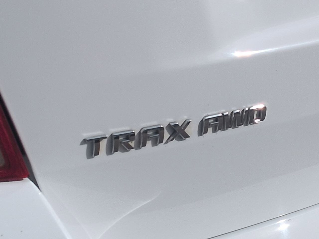 Thumbnail: 2018 Chevrolet Trax - 25