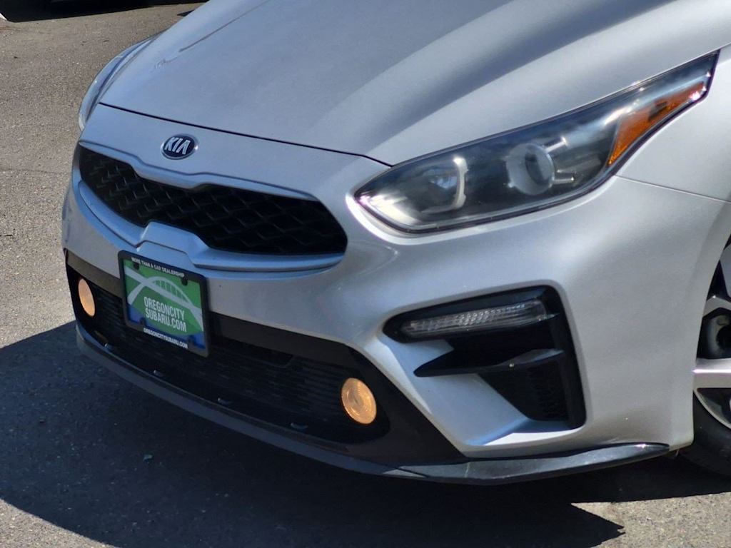 Thumbnail: 2020 Kia Forte - 25