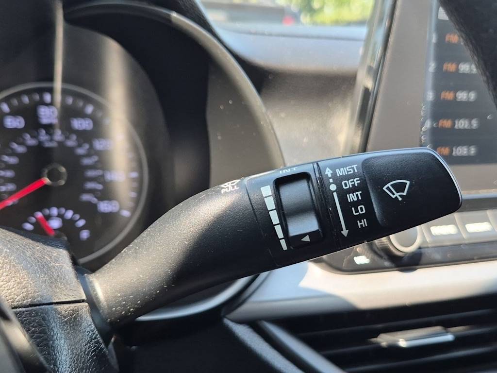Thumbnail: 2020 Kia Forte - 17