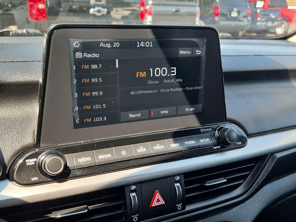 Thumbnail: 2020 Kia Forte - 15