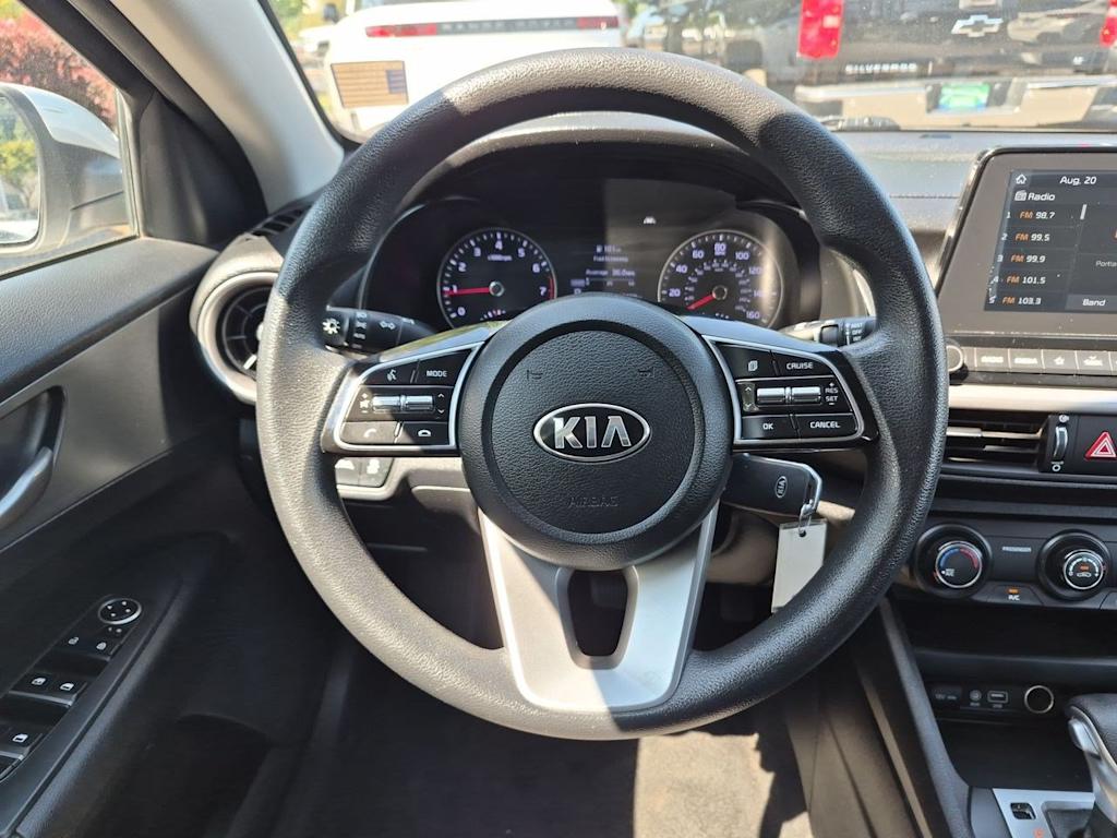Thumbnail: 2020 Kia Forte - 14