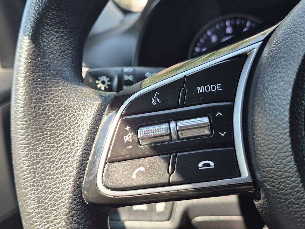 Thumbnail: 2020 Kia Forte - 29