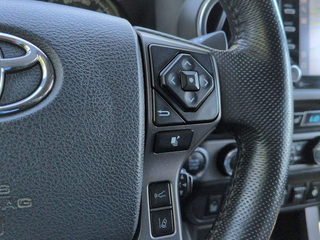 Thumbnail: 2020 Toyota Tacoma - 31