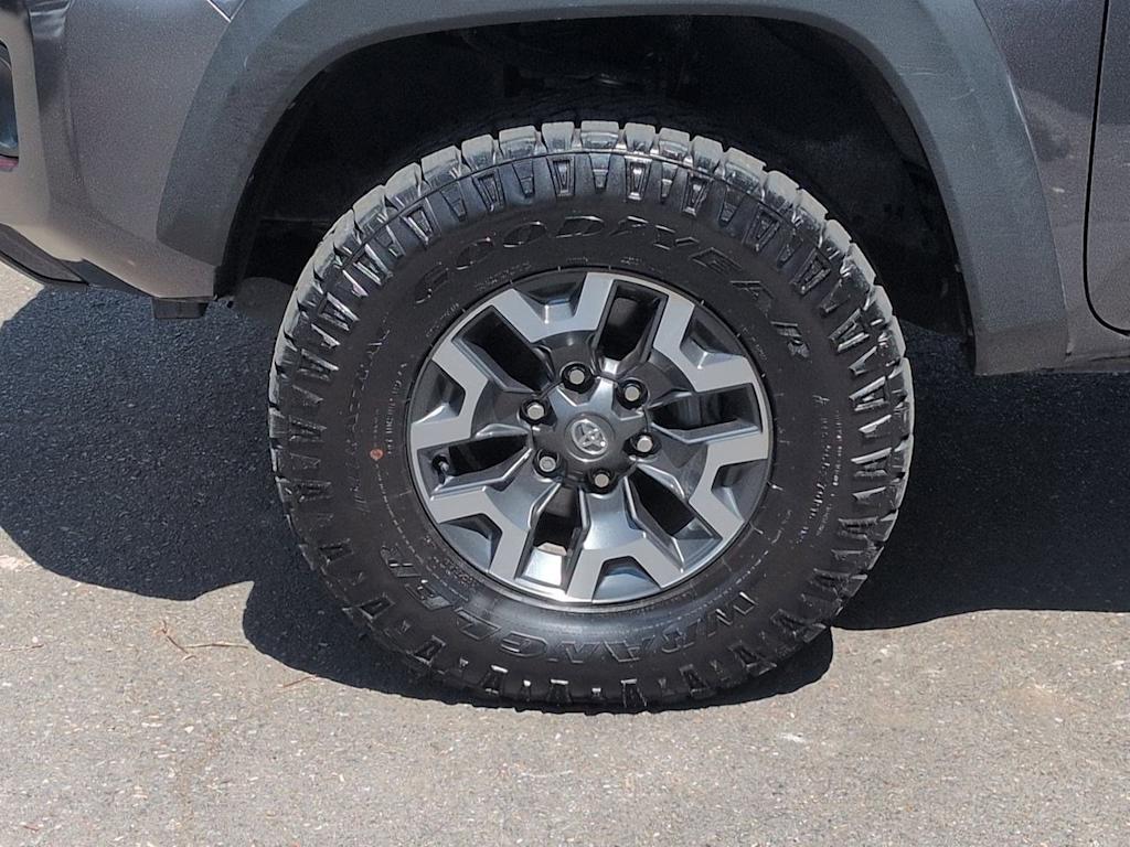 Thumbnail: 2021 Toyota Tacoma - 8