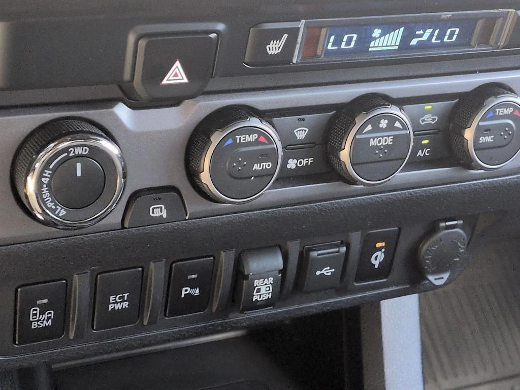 Thumbnail: 2021 Toyota Tacoma - 35