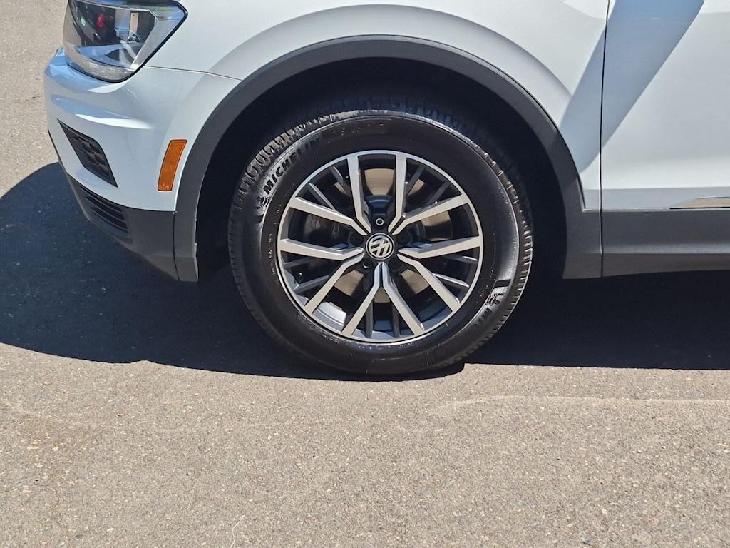 Thumbnail: 2020 Volkswagen Tiguan - 8